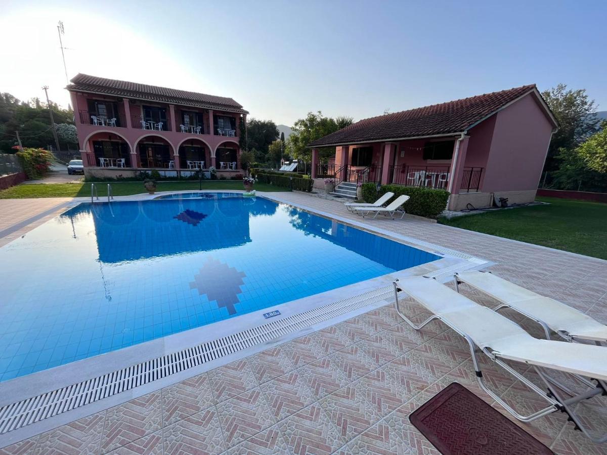 Gregory-Vassilis Apartments ذيسْخا المظهر الخارجي الصورة